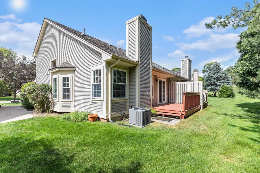 843 Whisperwood Trail, Fenton, MI 48430 - Image #3