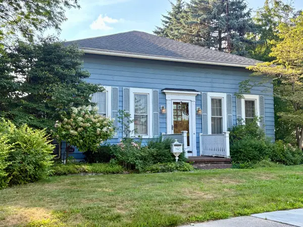 1464 S Riverside Avenue, St, MI 48079