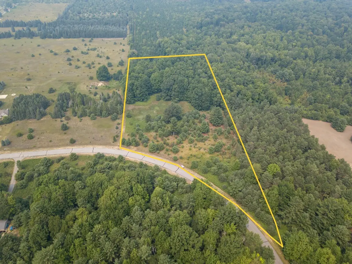 323 SE Blue Heron, Kalkaska, MI 49646 - Image #1