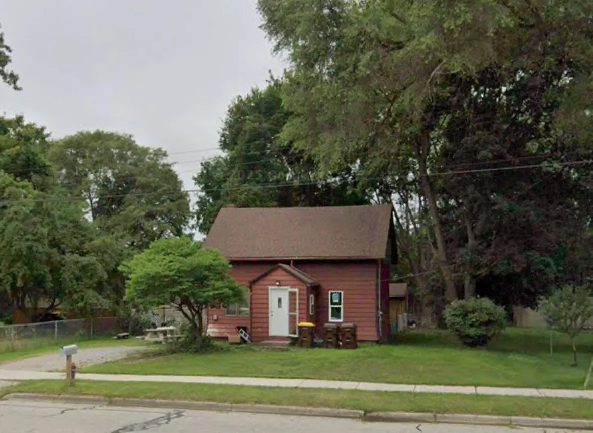 721 N Henry Street, Mount Pleasant, MI 48858 - Image #1