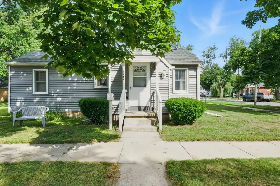 300 Lenawee Street, Durand, MI 48429 - Image #2