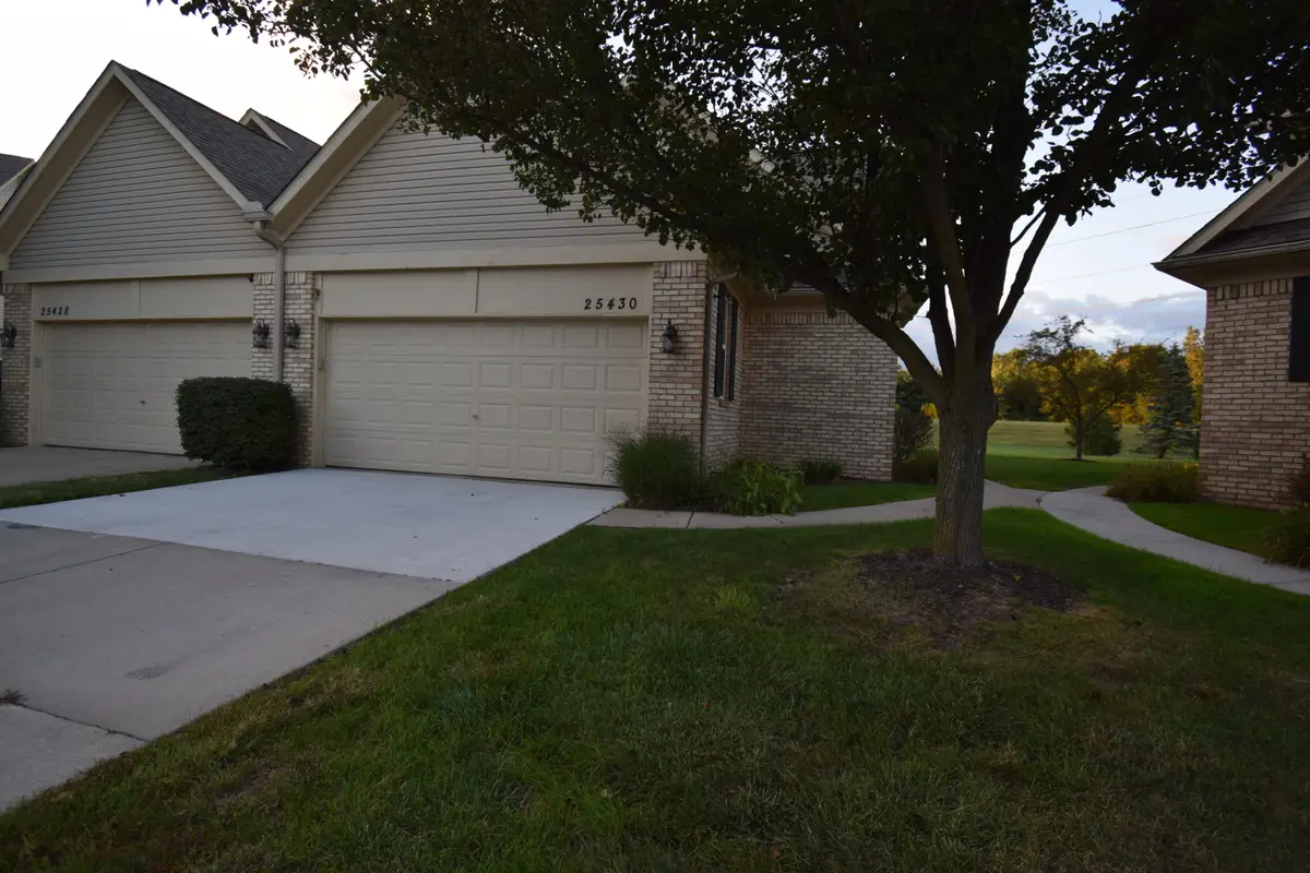 25430 Bohn Court, New Boston, MI 48134 - Image #1