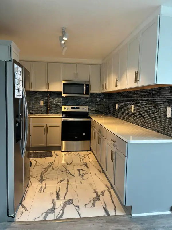 8900 E Jefferson Avenue Unit: 632, Detroit, MI 48214