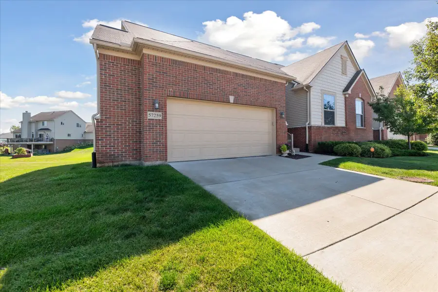 57259 Windmill Pointe, New Hudson, MI 48165 - Image #2