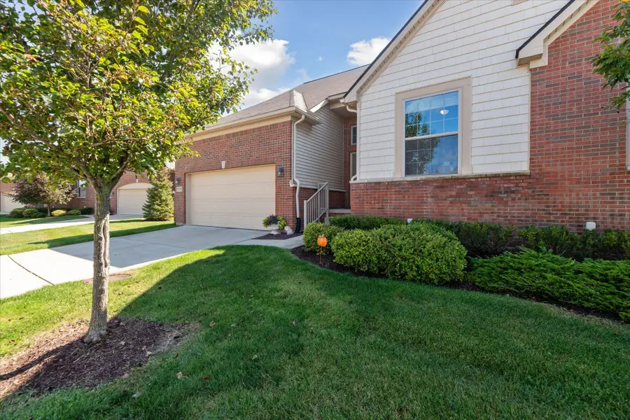 57259 Windmill Pointe, New Hudson, MI 48165 - Image #3