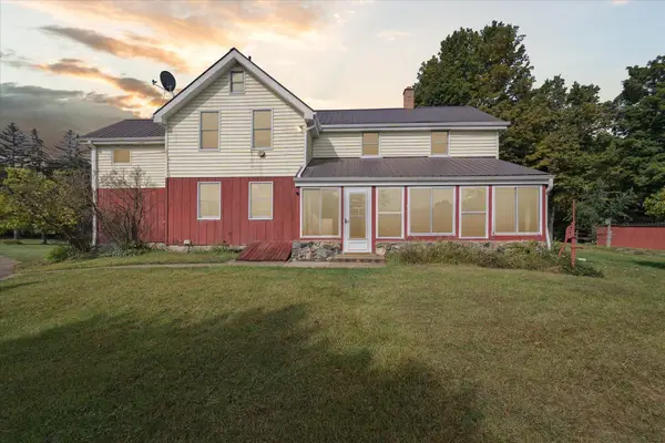 521 Adrian Street, Manchester, MI 48158