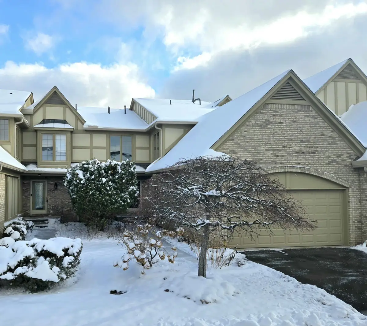2782 Maitland Drive, Ann Arbor, MI 48105 - Image #1