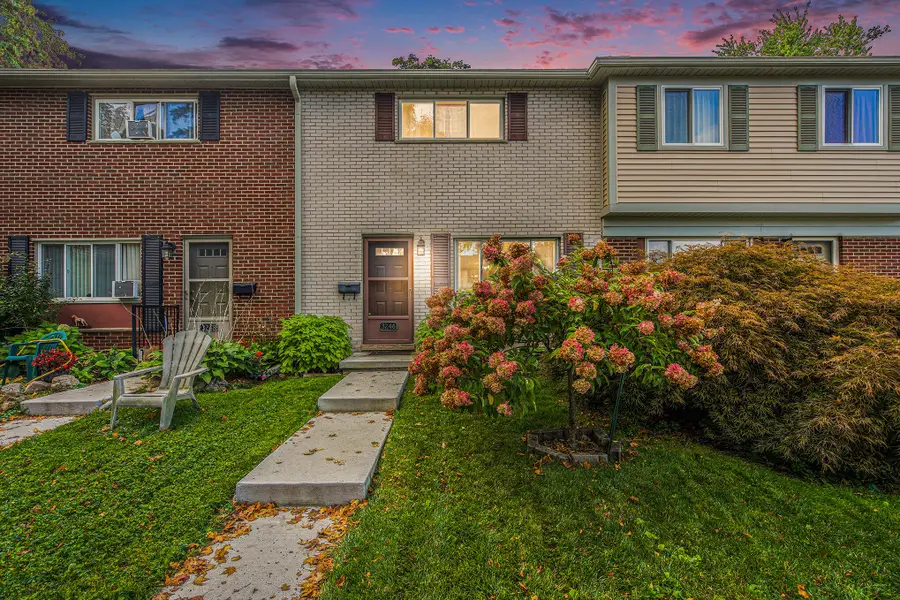 3246 Williamsburg Road, Ann Arbor, MI 48108 - Image #2