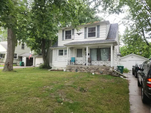 31780 Pierce Street, GardenCity, MI 48135