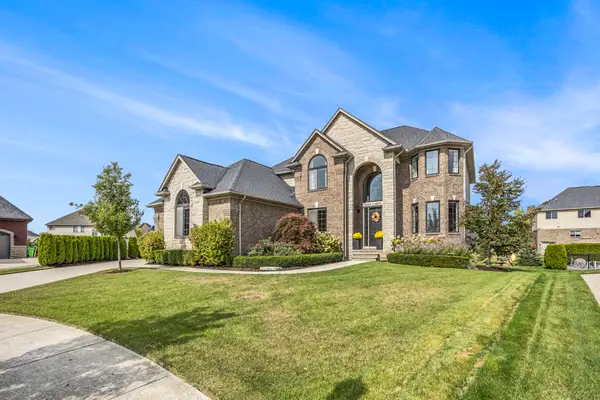 56096 LARIO Court, Macomb, MI 48042