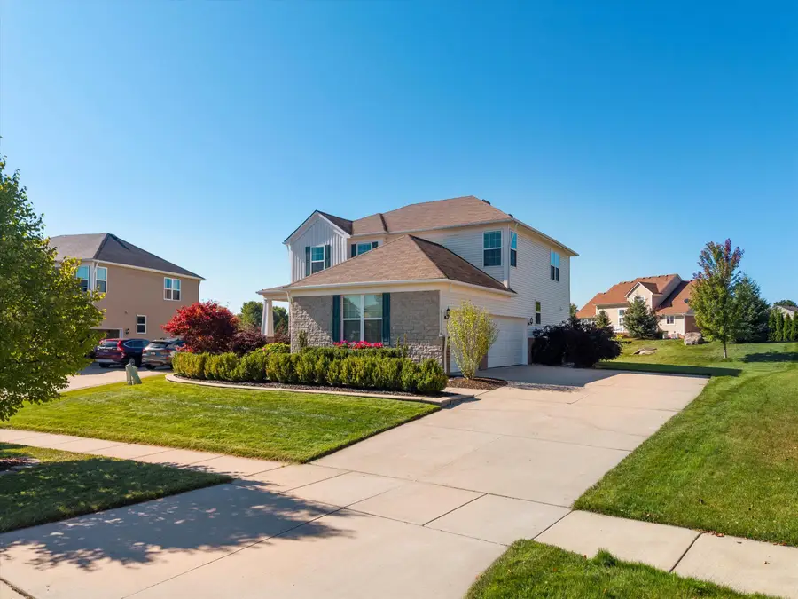 29651 Autumn Gold Drive, New Hudson, MI 48165 - Image #3