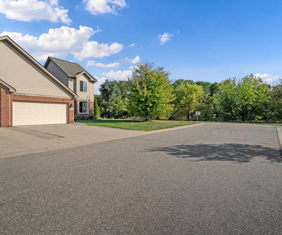 32120 Heavenly Court Unit: 14, Warren, MI 48092 - Image #3