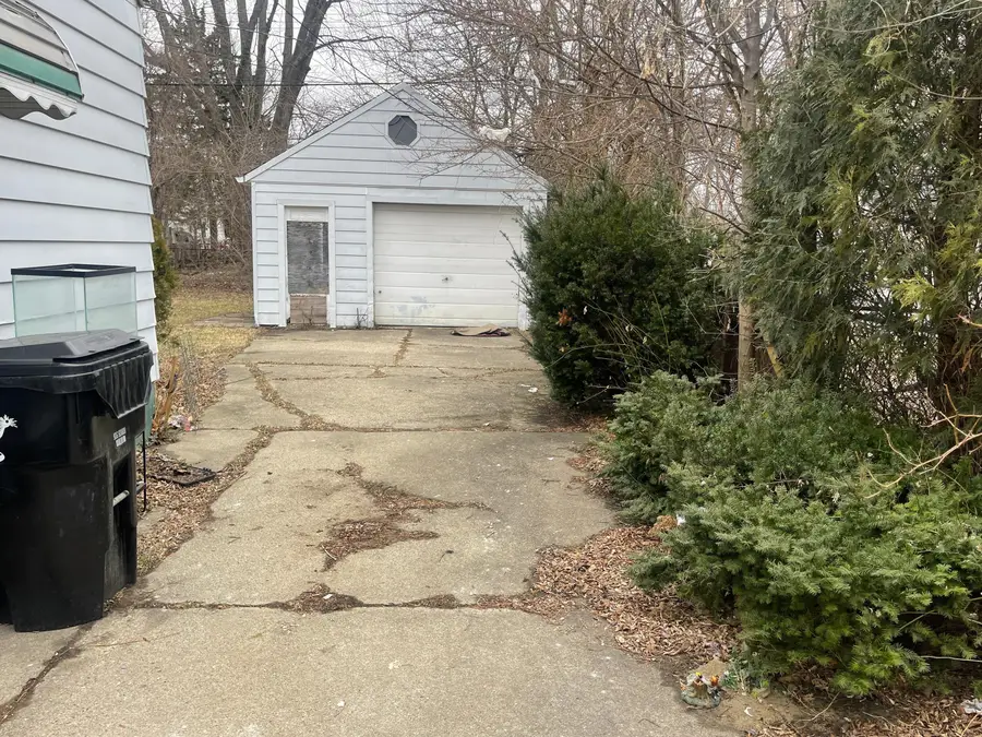 19205 Mccormick Street, Detroit, MI 48224 - #3