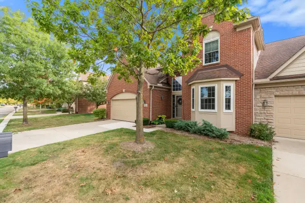 47631 N Scenic Circle Drive N, Canton, MI 48188