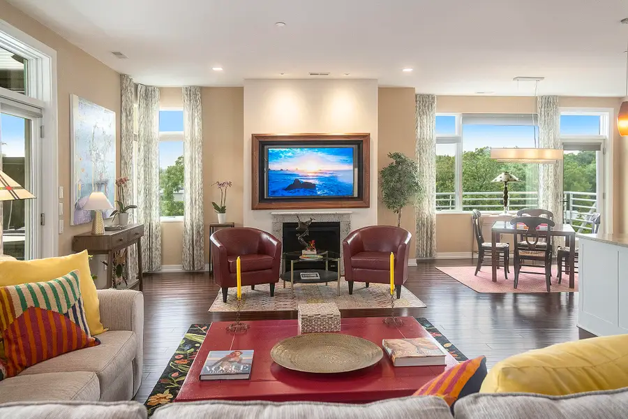 121 W Kingsley Unit: 502, Ann Arbor, MI 48103 - Image #3