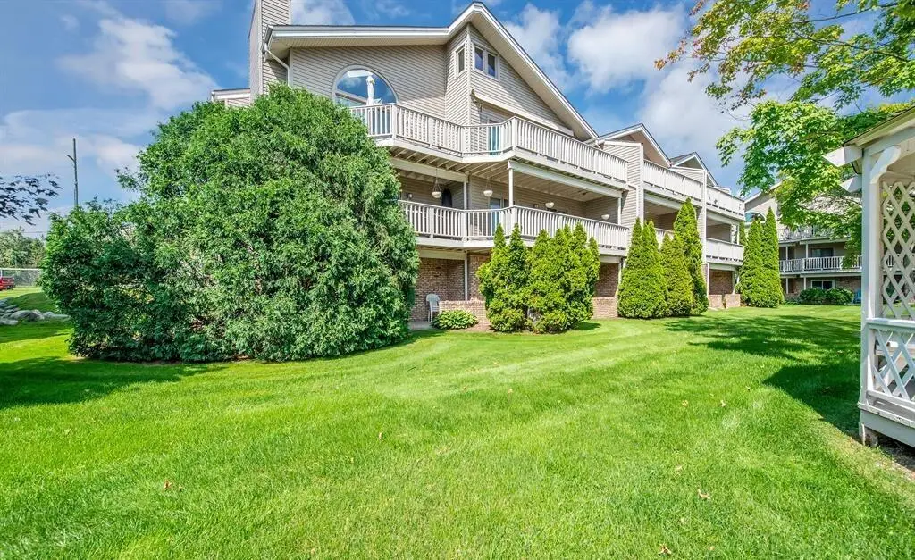 21082 Boulder Circle, Northville, MI 48167 - Image #1