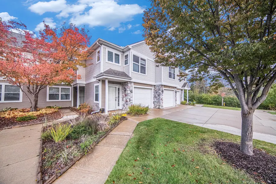 715 Creekstone Lane, Chelsea, MI 48118 - Image #3