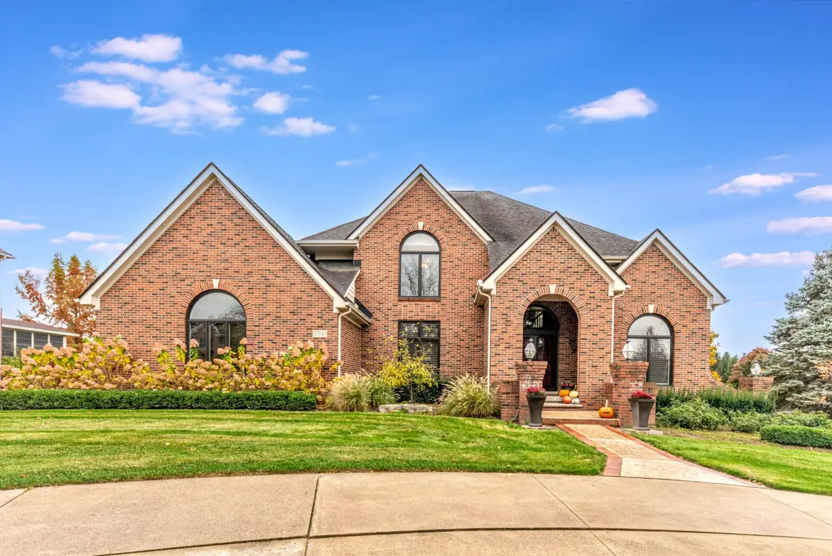 50045 Standish Court, Plymouth, MI 48170 - #1