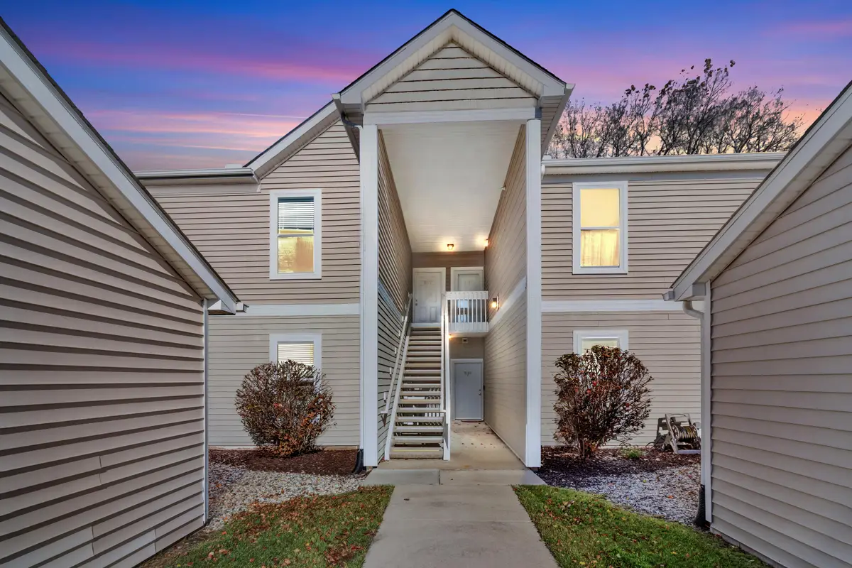 8183 Autumn Woods Trail, Ypsilanti, MI 48198 - Image #1