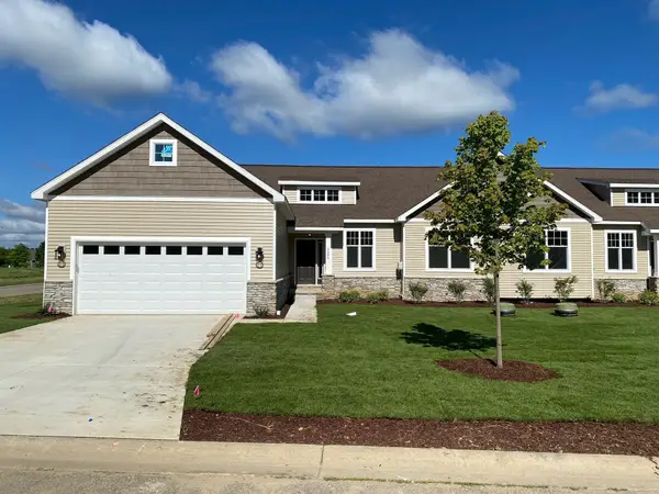 5696 Trail Side Lane Unit: 3, WhitmoreLake, MI 48189