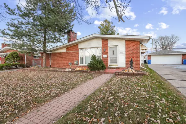 24736 Masch Avenue, Warren, MI 48091