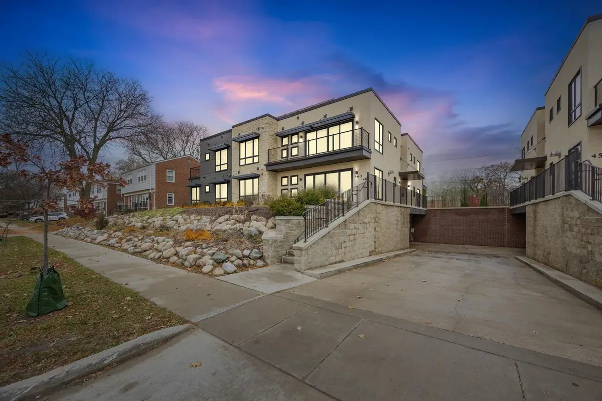 462 W Stadium Boulevard, Ann Arbor, MI 48103 - Image #1