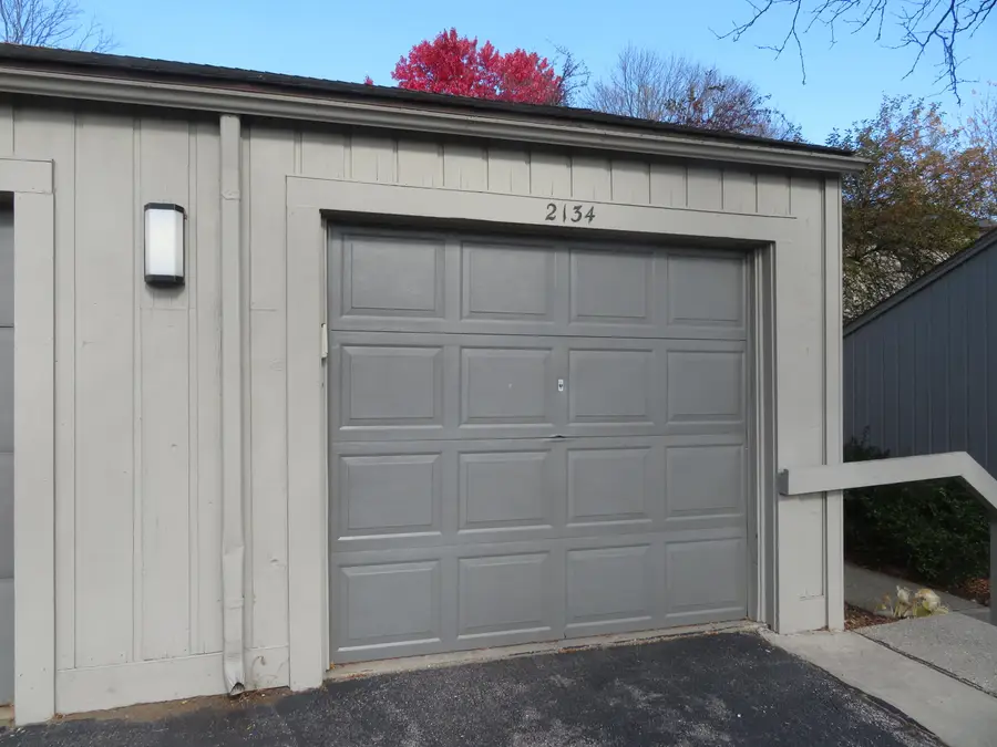 2134 Overlook Court, Ann Arbor, MI 48103 - Image #3