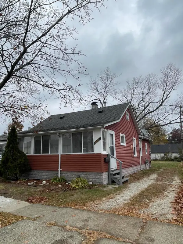 24646 Tuscany Avenue, Eastpointe, MI 48021