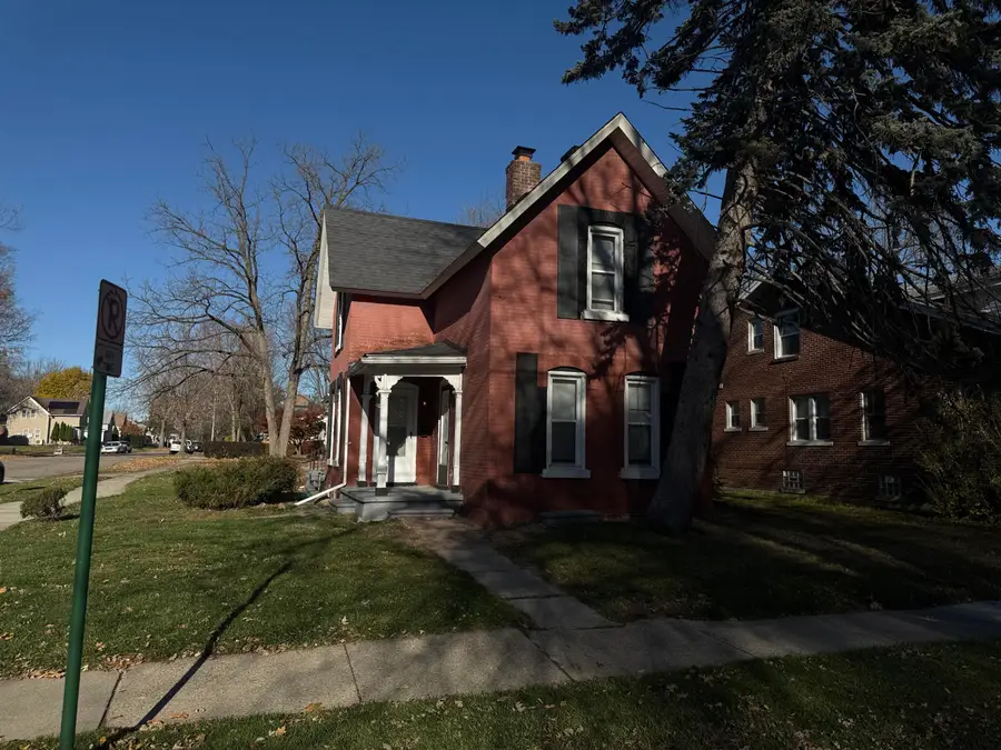 158 Robertson Street, Mount Clemens, MI 48043 - #3