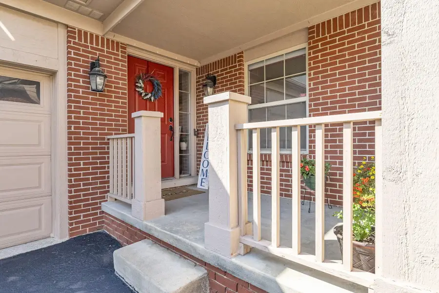 6944 Stonewood Place Drive, Clarkston, MI 48346 - Image #2