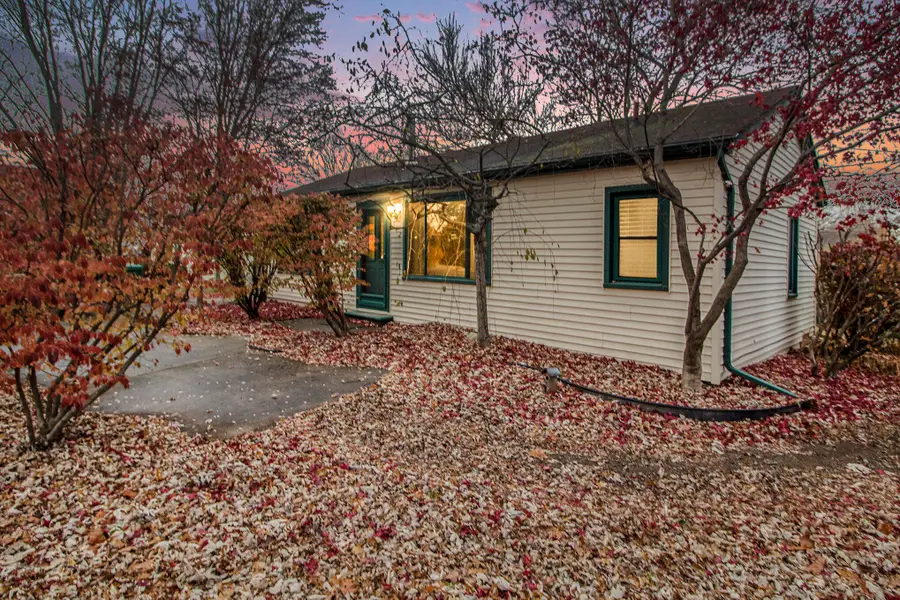 642 Gilman Street, Garden City, MI 48135 - #3