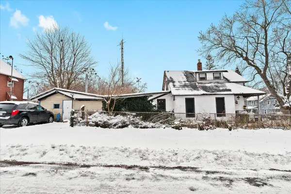162 Edison Street, Pontiac, MI 48342