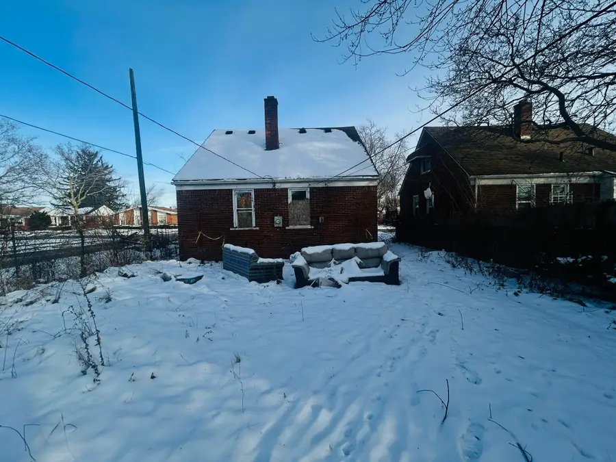 8907 Cloverlawn Street, Detroit, MI 48204 - #3
