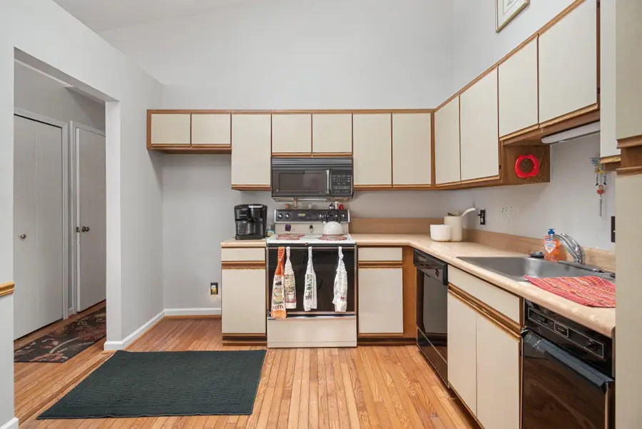 1921 Vine Way Drive Unit: 35, Canton, MI 48188 - Image #2