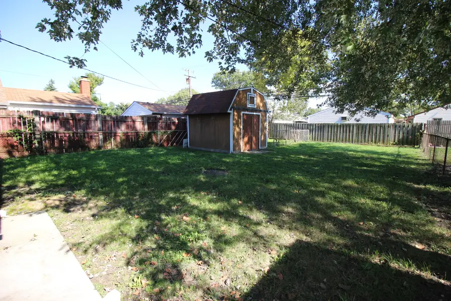 8071 Roosevelt Street, Taylor, MI 48180 - #2