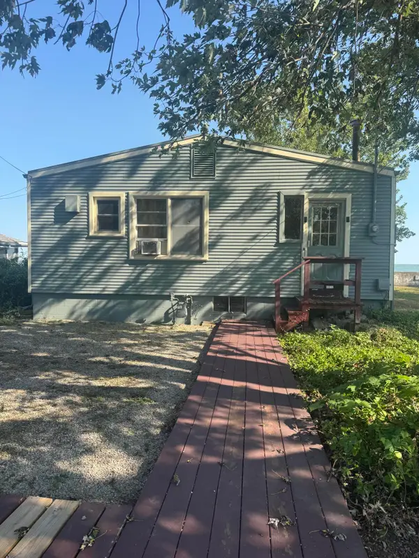 13512 Venetian Drive, Monroe, MI 48161