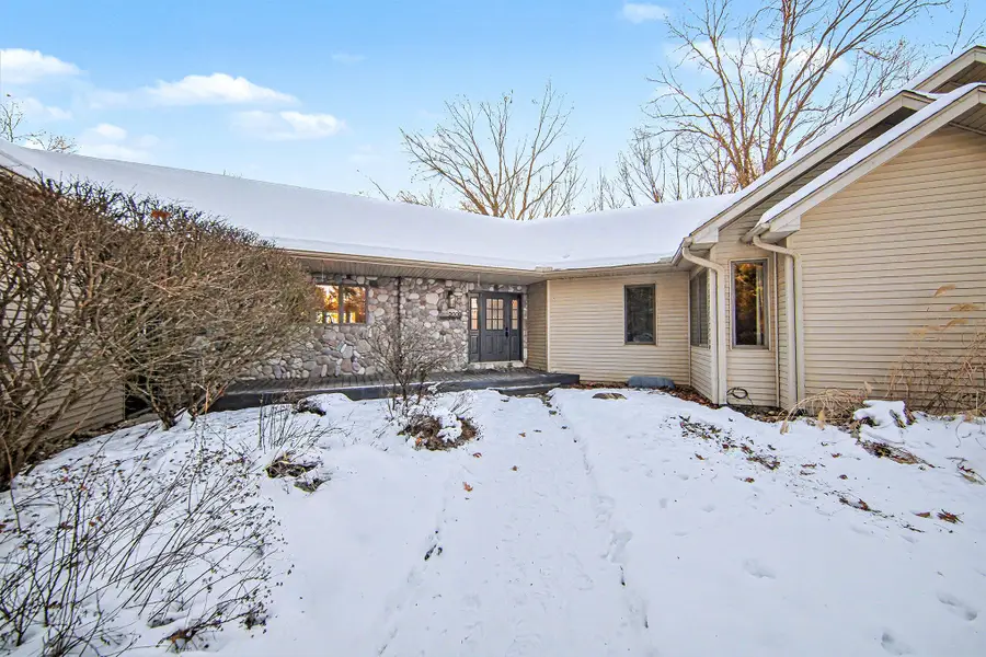 2000 Evergreen Trail, Jackson, MI 49203 - Image #3