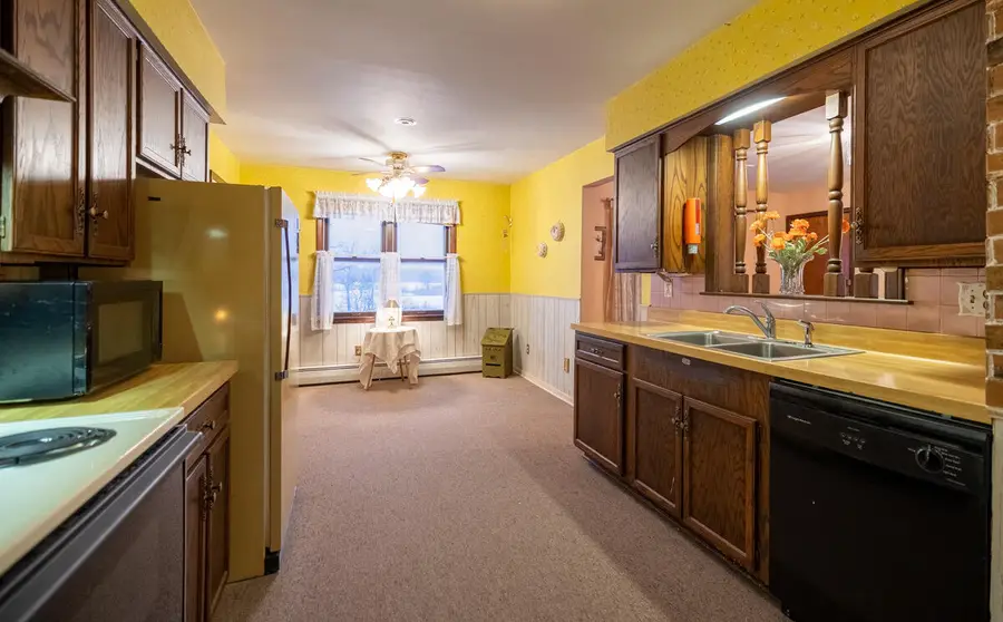 17903 English Road, Manchester, MI 48158 - Image #3