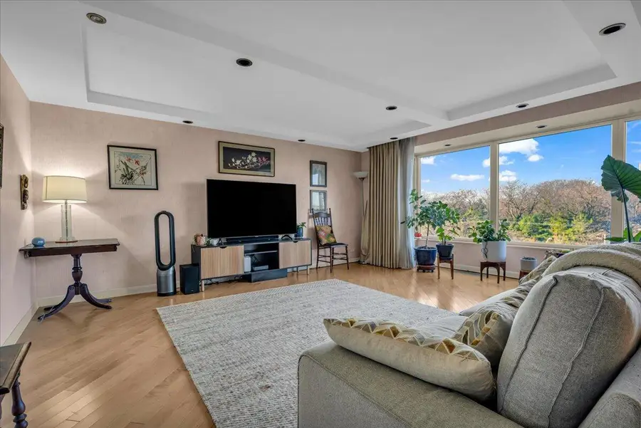 1300 E Lafayette Street, Detroit, MI 48207 - Image #3