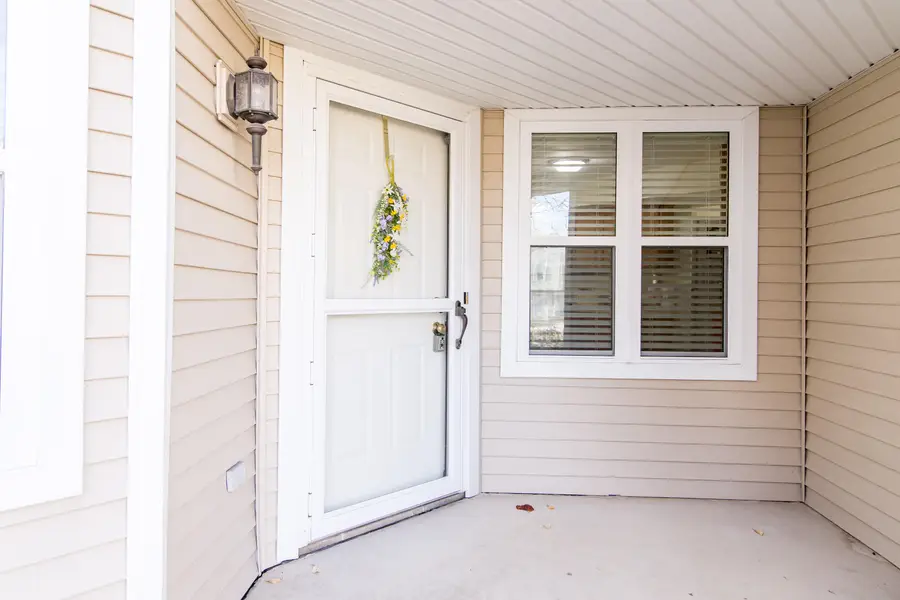 728 Cobblestone Way, Chelsea, MI 48118 - Image #3