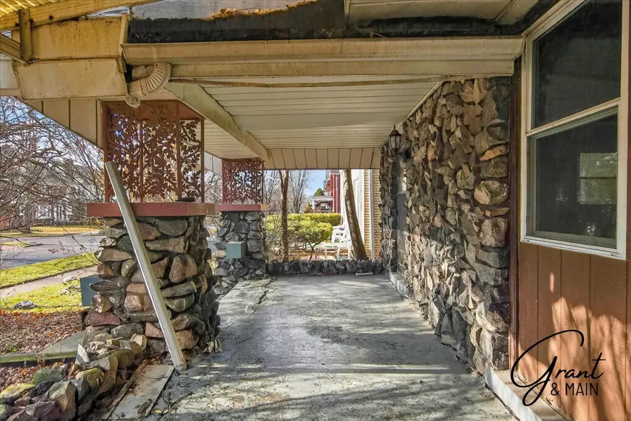 1252 Edison Street, Detroit, MI 48202 - Image #3