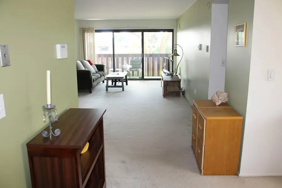 1265 S Maple Road Building: 1265 Unit: 207, Ann Arbor, MI 48103 - Image #2