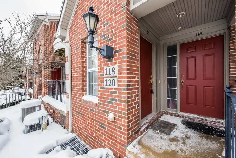 120 W Oakbrook Drive, Ann Arbor, MI 48103 - #3