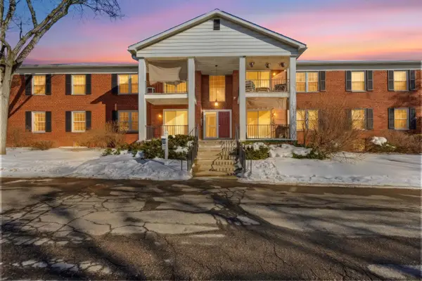 27636 E Echo Valley E Unit: 136, FarmingtonHills, MI 48334