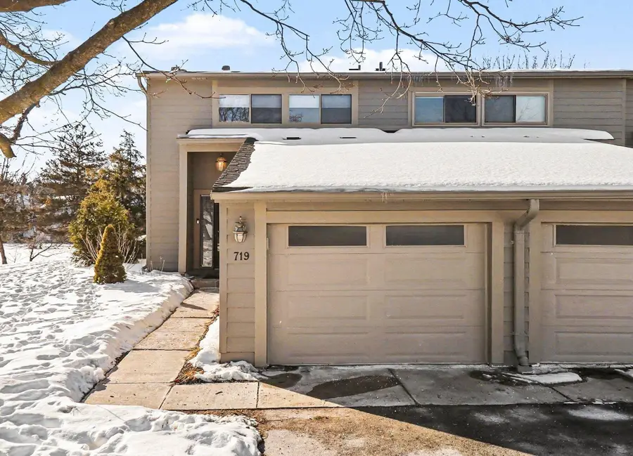 719 Watersedge Drive, Ann Arbor, MI 48105 - #2