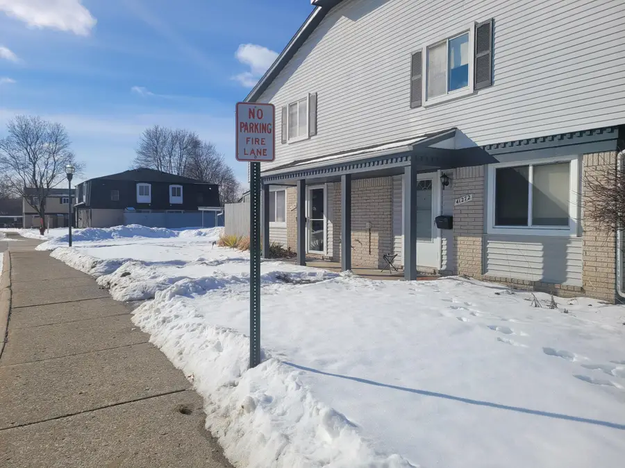 41276 N Woodbury Green Drive, Belleville, MI 48111 - #3