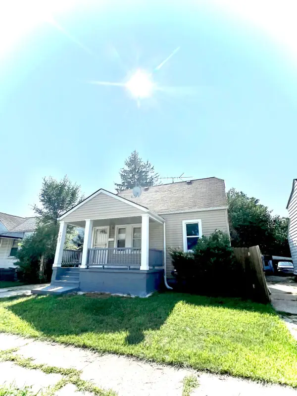7367 Ashton Avenue, Detroit, MI 48228