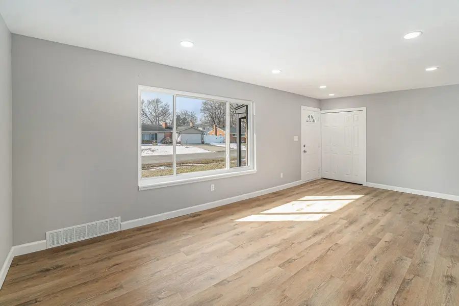 1916 Hollingsworth Drive, Commerce, MI 48390 - #2