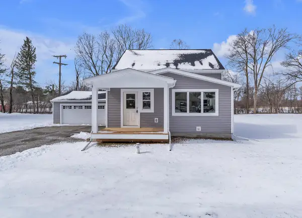 9045 Hillcrest Drive, WhitmoreLake, MI 48189