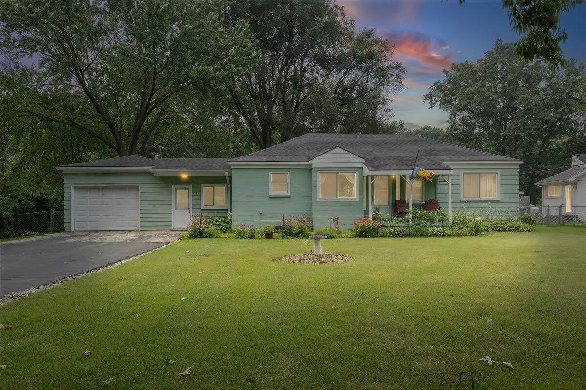 6175 Hatchery Road, Waterford, MI 48329 - #1